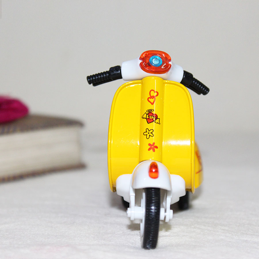 Alloy Model Scooter Showpiece : Gift/Send/Buy Home Decore Gifts Online  OT0020 