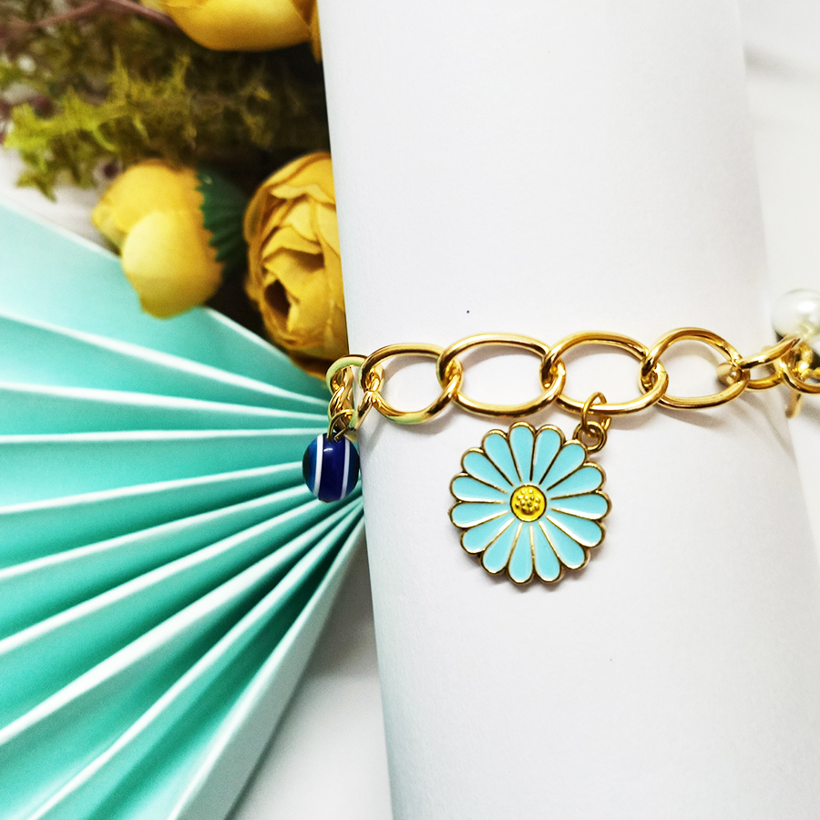 Daisy Flower Bracelet