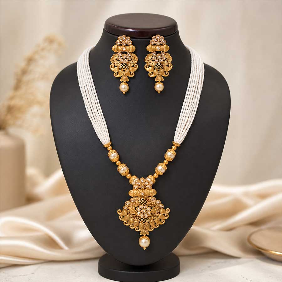Antique Gold And Pearls Necklace Set