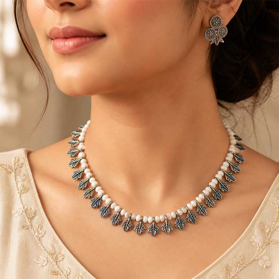 Fashionable Beads with Charme Necklace