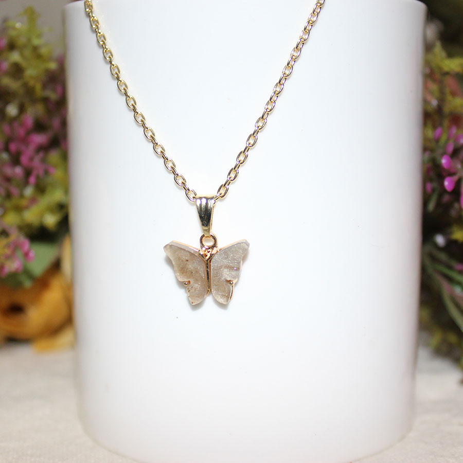 Butterfly - Golden Casual Neckpiece (Light Gray)