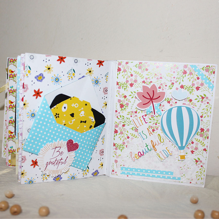 Birthday Scrapbook - Aniversary Scrapbook